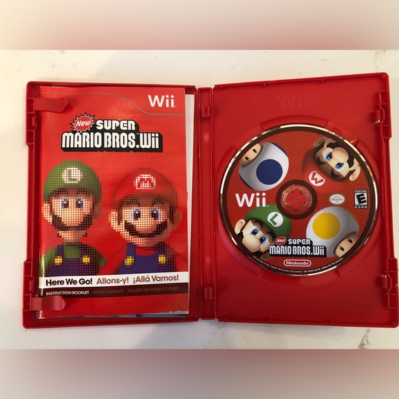 Super Mario Bros Nintendo Wii Game with Case and Manual. - Picture 2 of 4